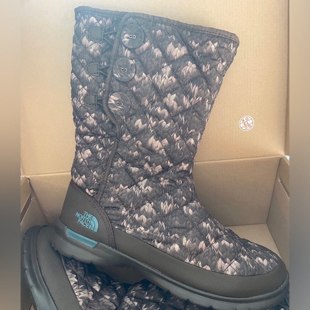 The North Face Thermoball Boots NWT NIB 10